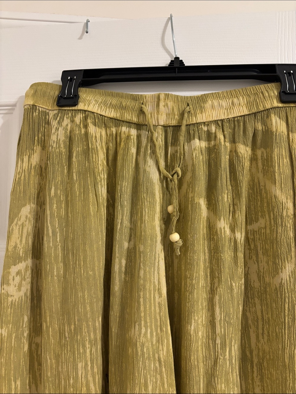 Olive Green Pleated Wide-Leg Palasso pants - Picture 6 of 7
